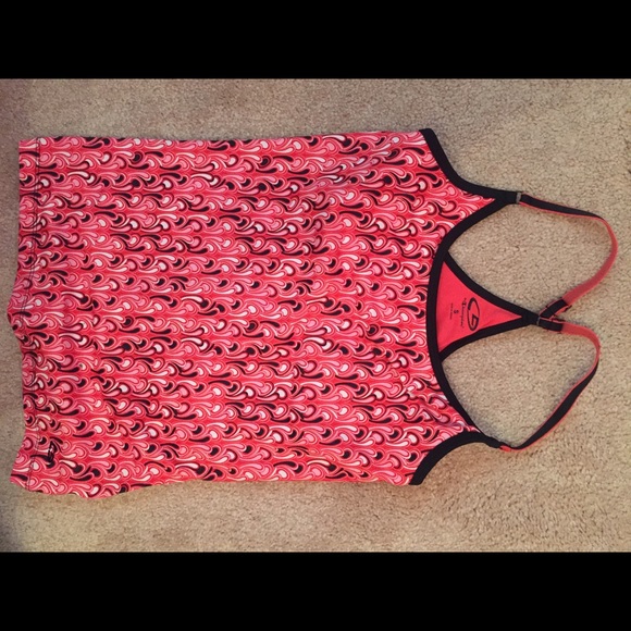 Champion brand tank with built in bra. Like new!!