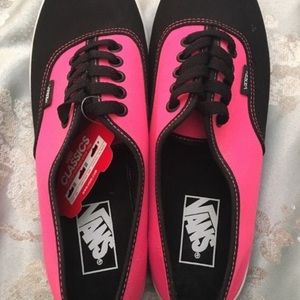 NWOT Black & Pink Vans