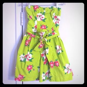 💅🌴☀️HOLLISTER STRAPLESS FLORAL DRESS SIZE XS