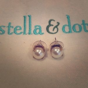 Pearl earrings