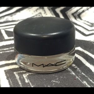MAC tendertone in hushhush