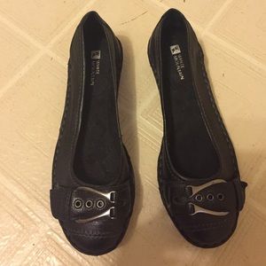 White Mountain black flats