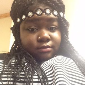 Meet your Posher, Kayla