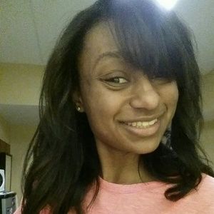 Meet your Posher, Ariana