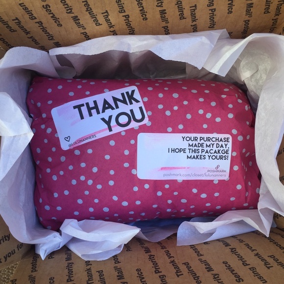 Meet your Posher! - Picture 5 of 7