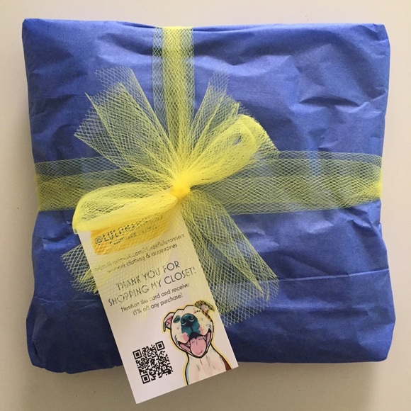 Meet your Posher! - Picture 3 of 7