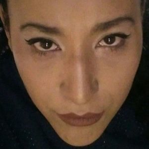 Meet your Posher, Perla