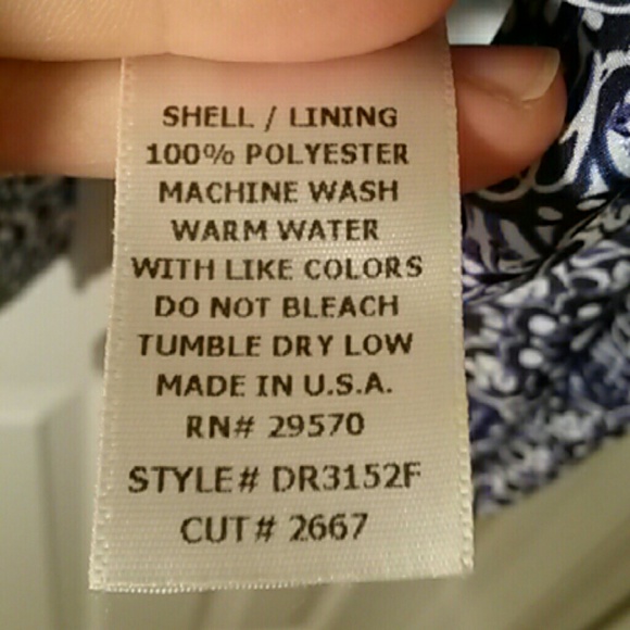 Dress - Picture 3 of 4