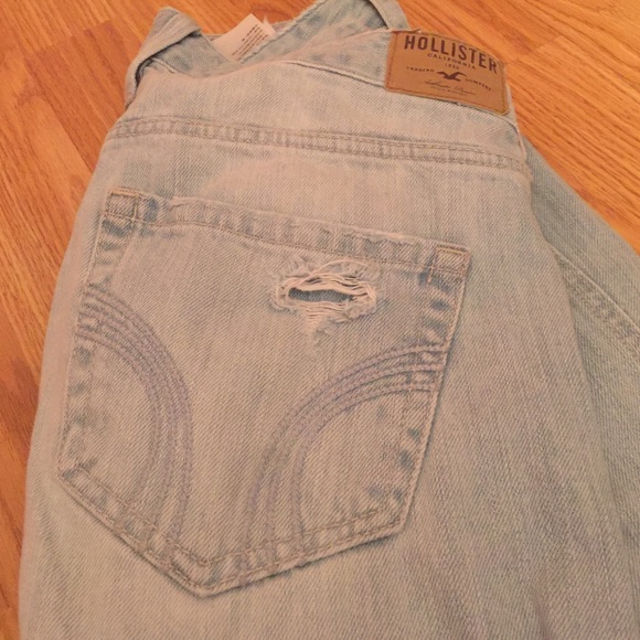 *SOLD* High rise boyfriend jeans - Picture 4 of 4