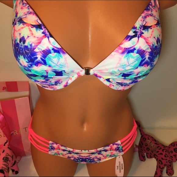 🚫SOLD🚫NEW VS STRAPPY SWIMSUIT EXTREMELY - Picture 4 of 4