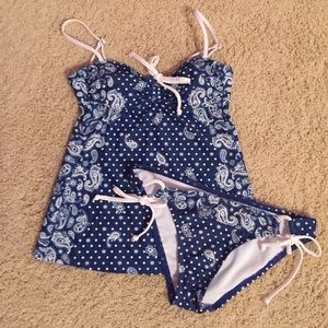 Only wore once navy blue tankini