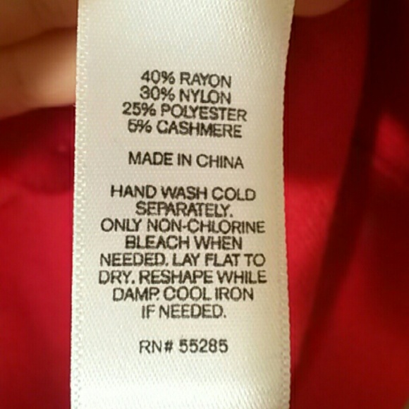 Red sweater - Picture 3 of 4