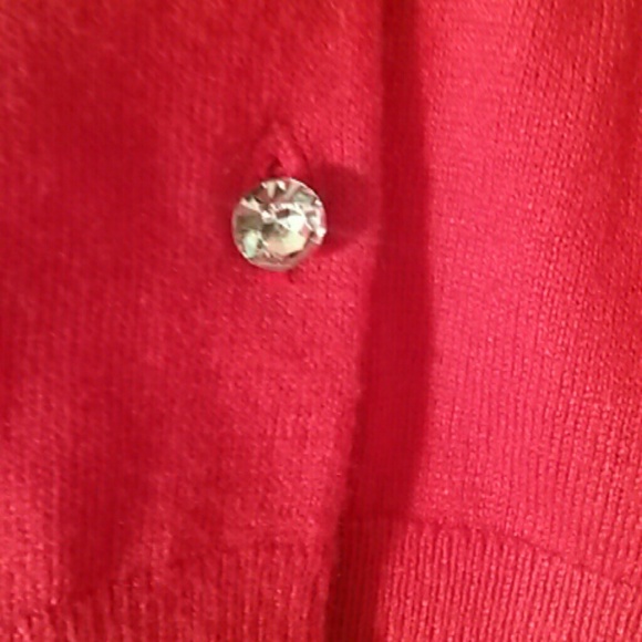 Red sweater - Picture 4 of 4