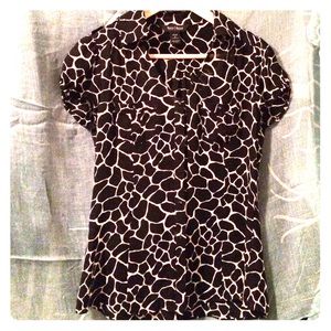 White House Black Market Silk Short Sleeve Blouse