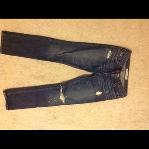 Hollister destroyed skinny jeans