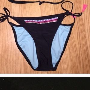 Swimsuit bottoms