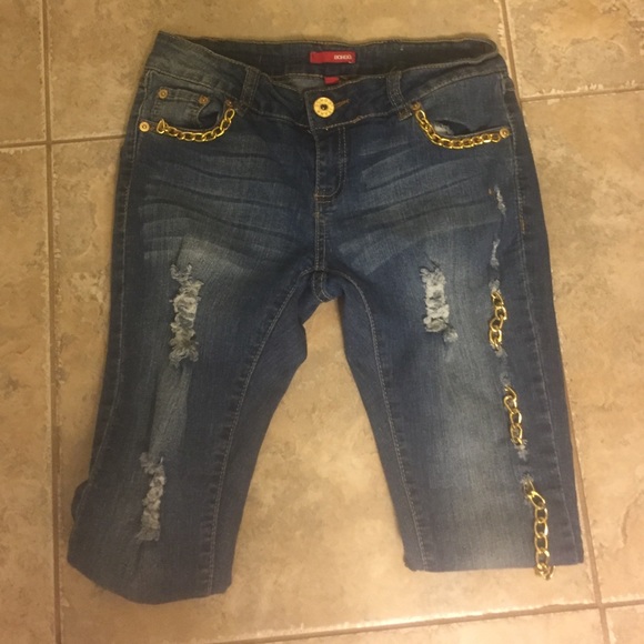 Distressed Skinny Jeans - Picture 3 of 3