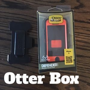 iPhone 5 Otterbox Camo Case