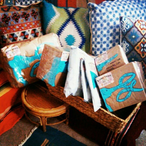 Meet Your Posher, Katie! - Picture 2 of 3