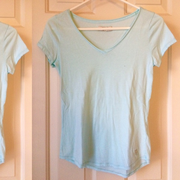 blue v neck tee