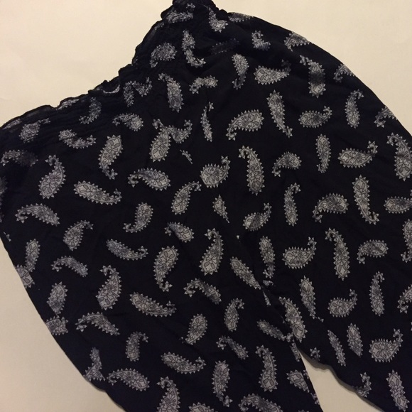 Brandy Melville Paisley Alexah Pants