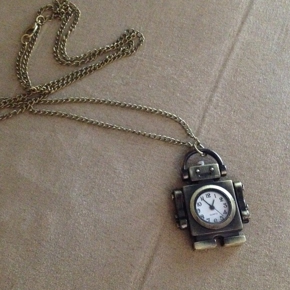 Jewelry - 🎈Robot Necklace working watch parts.