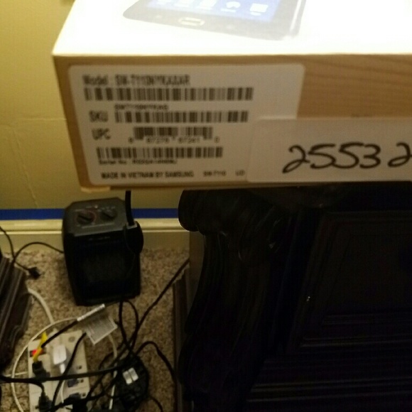 Samsung Galaxy Tab 3 - Picture 2 of 4