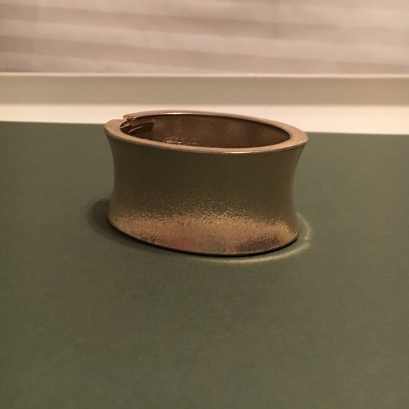 Express Gold Bracelet