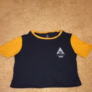 Volcom Crop top