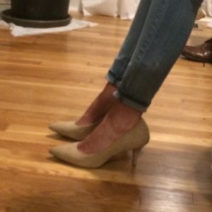 Merino nude suede pumps. Size 9