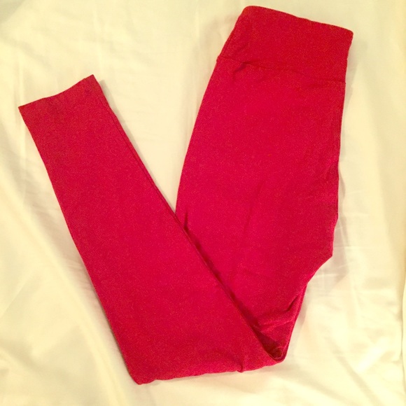 NWOT LuLaRoe red leggings, one size, never worn