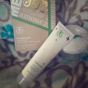 Arbonne pampermint foot care set