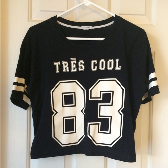 Forever 21 Tops - cropped jersey tee