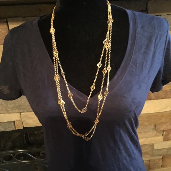 🔷EXPRESS Blue great looking top🔷 - Picture 2 of 4