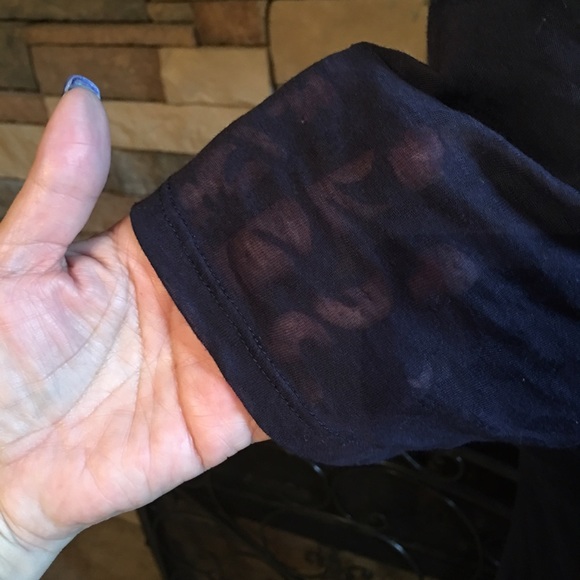 🔷EXPRESS Blue great looking top🔷 - Picture 4 of 4