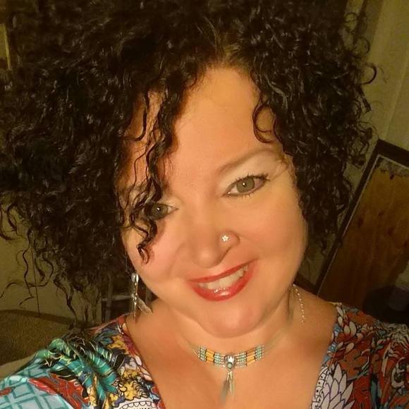 Meet your Posher, Terrie - Picture 1 of 1