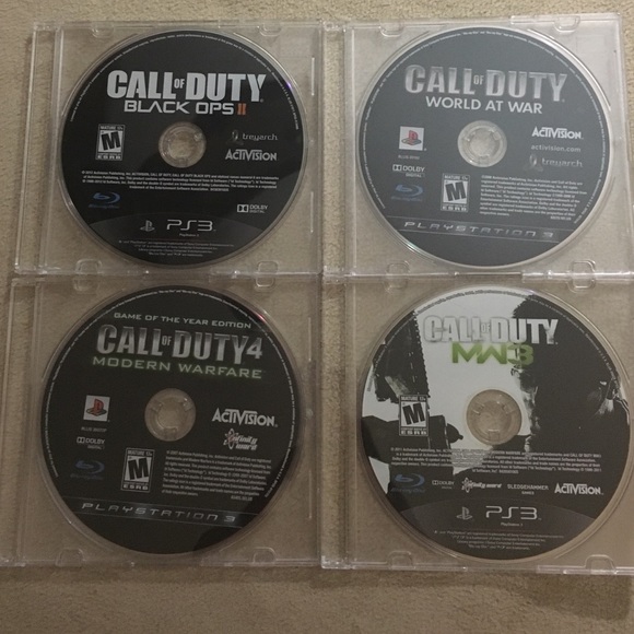 Call of duty PS3 bundle - Picture 1 of 3