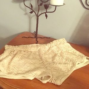 Cream lace shorts
