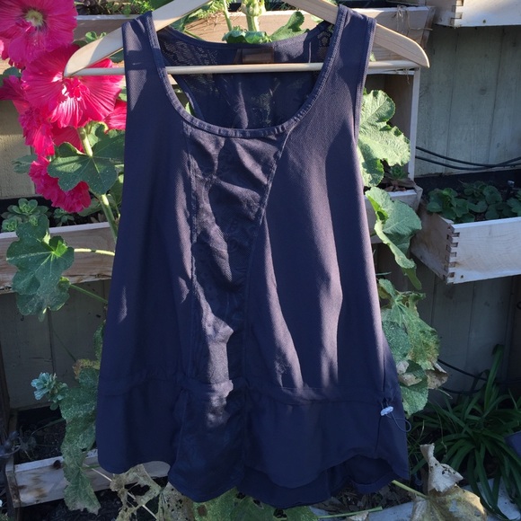 Athlete grey singlet