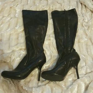 Jessica Simpson leather High heels