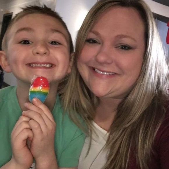 Meet your Posher, Heidi - Picture 2 of 2