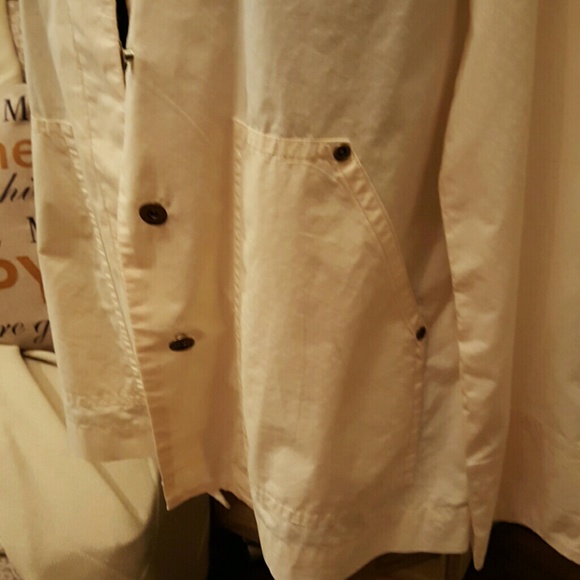 Jacket - Picture 4 of 4