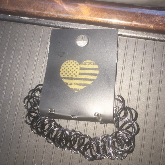 Brandy Melville choker necklace