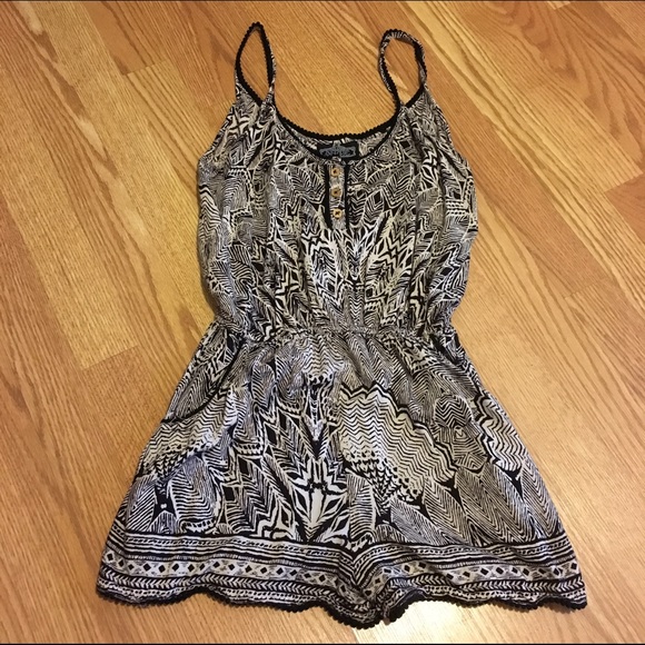 Urban Outfitters Dresses & Skirts - Romper