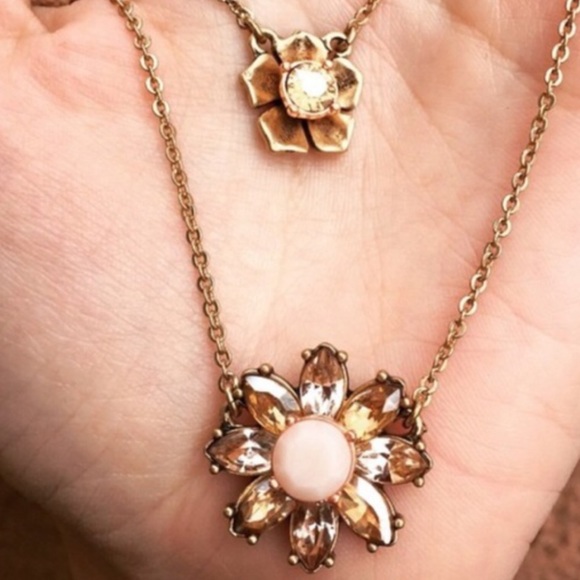 ⚠️ FLASHSALE 🆕 Statement Necklace - Picture 2 of 4