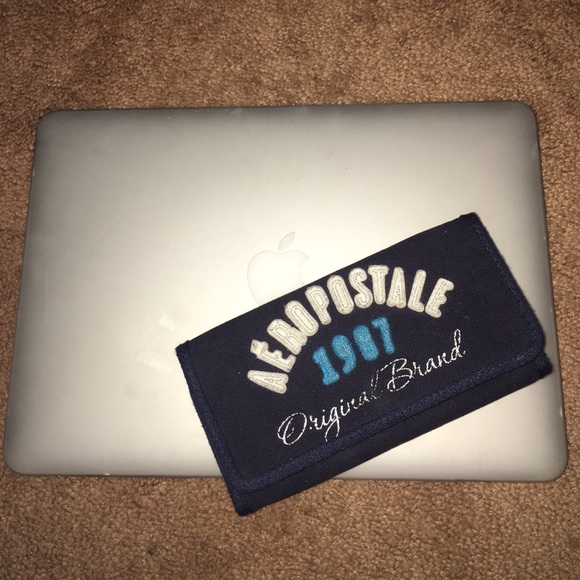 aèropostale wallet
