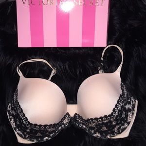 34DD Victoria secret push up bra