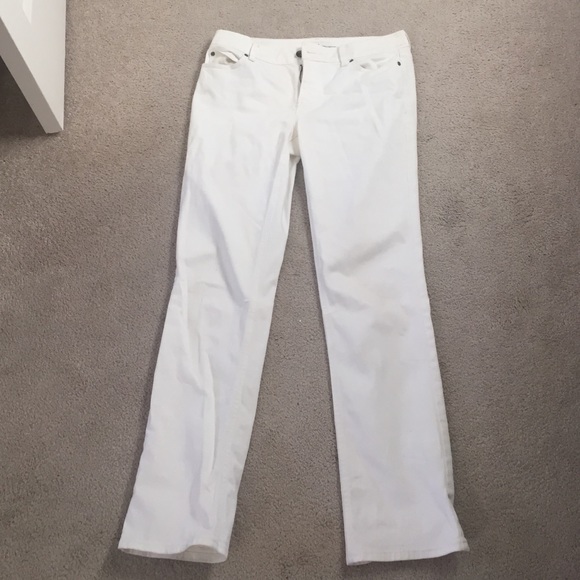 Apt 9 straight leg white jeans inseam 30
