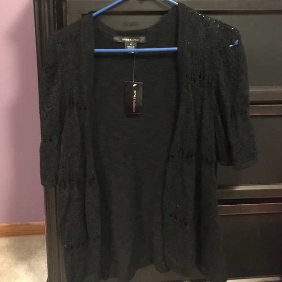 Black light weight sweater