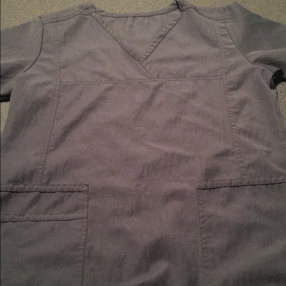 Medium WonderWink scrub set!